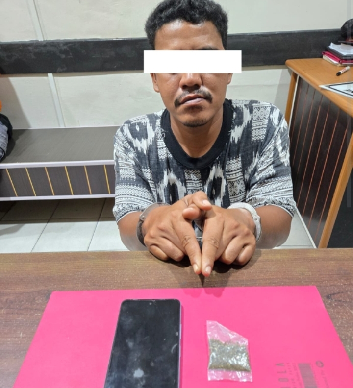 Hitungan Jam Terima Aduan Dari Warga, Polsek Bukit Batu Ringkus Pengedar Ganja