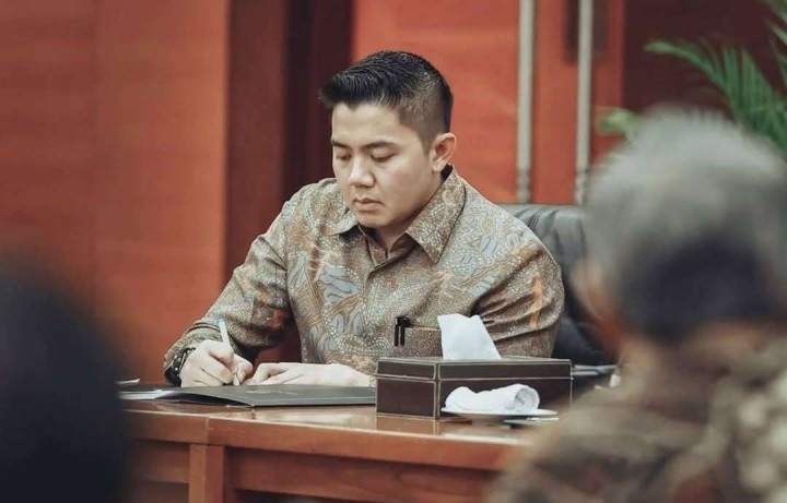 Sekretaris Kabinet (Seskab) Teddy Indra Wijaya. Sumber: kompas.com