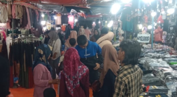 Bazar Ramadan Bersama Bermasa Diserbu Warga Jelang Lebaran
