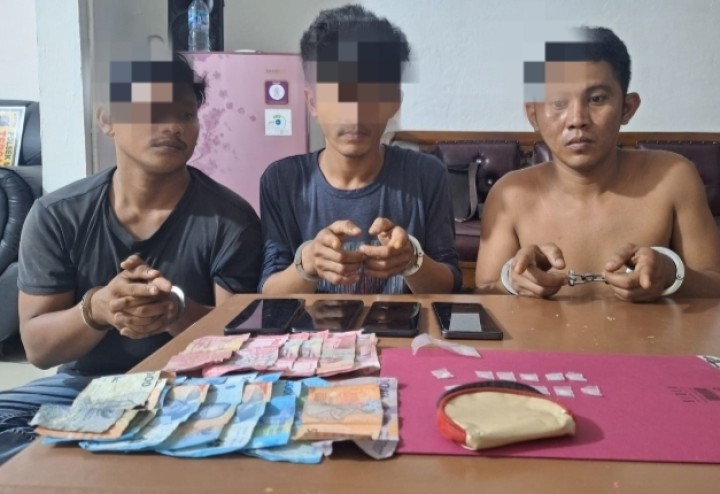 Tiga Tersangka Penyalahgunaan Sabu di Bathin Solapan Diringkus Polisi