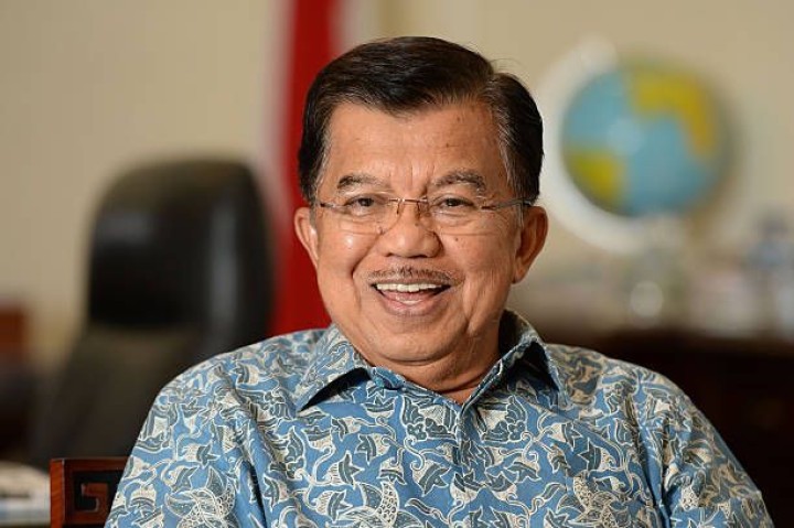 Wakil Presiden ke-10 dan ke-12 RI, Jusuf Kalla. Sumber: cnnindonesia.com