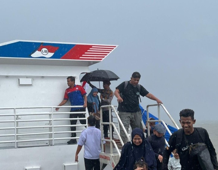 Arus Penumpang Meningkat, Polres Siak Siaga di Pelabuhan Tanjung Buton