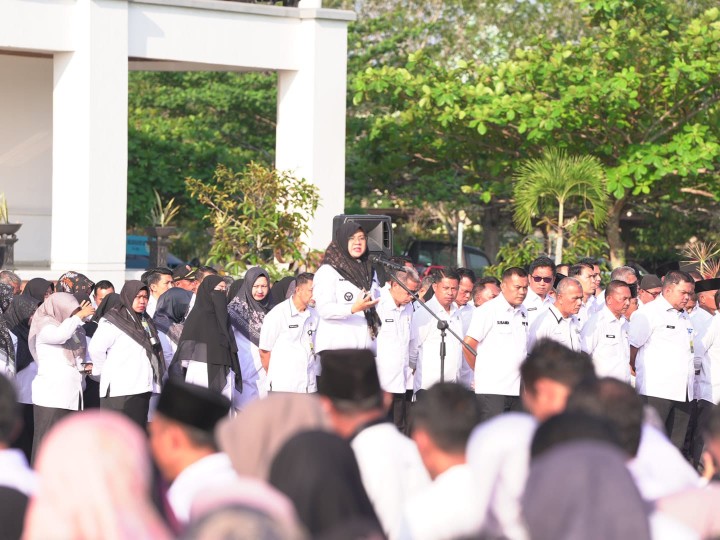 Hari Pertama Kerja, ASN Siak Diminta “Survive” di Tengah Pemangkasan Anggaran