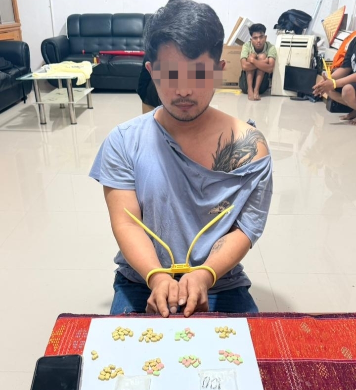 Pelaku Narkoba AS Tak Berkutik Saat Diamankan Polisi Bawa 82 Butir Pil Ektasi