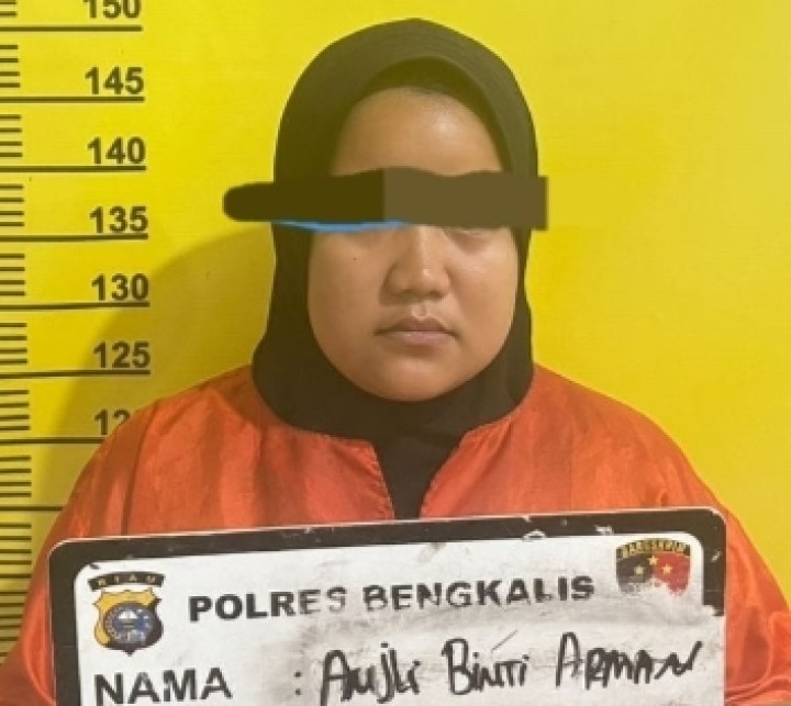 Ngaku Sebagai Dukun, Wanita di Bengkalis Ditangkap Usai Tipu Korban Belasan Juta