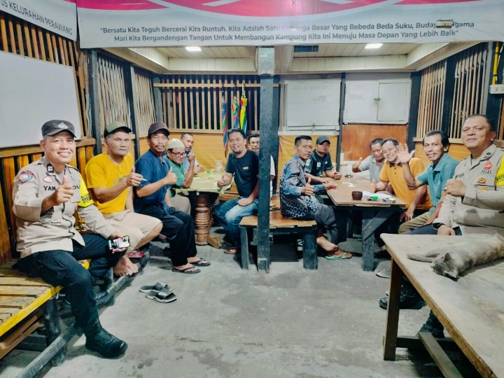 Sinergi Polisi dan Warga, Pos Kamling di Perawang Diperiksa untuk Jaga Keamanan