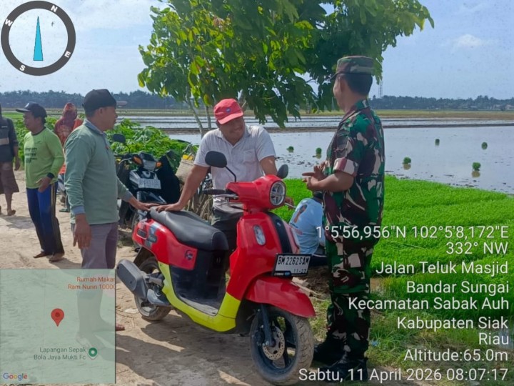 Komsos Babinsa Koramil 06/PWK Sabak Auh, Wujudkan Kedekatan dengan Masyarakat