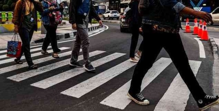 Ilustrasi pejalan kaki. Sumber: RRI