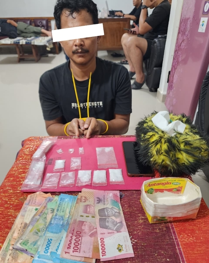 Polsek Mandau Ringkus S Bersama Belasan Paket Sabu Siap Edar