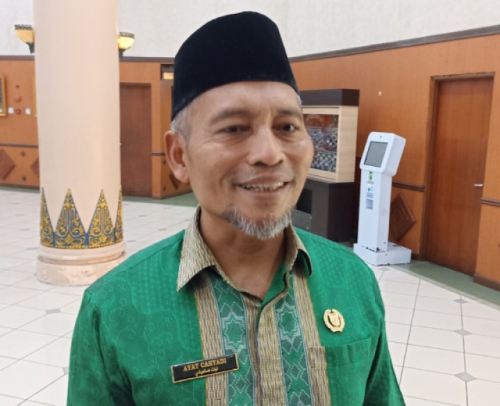 Ayat Cahyadi 