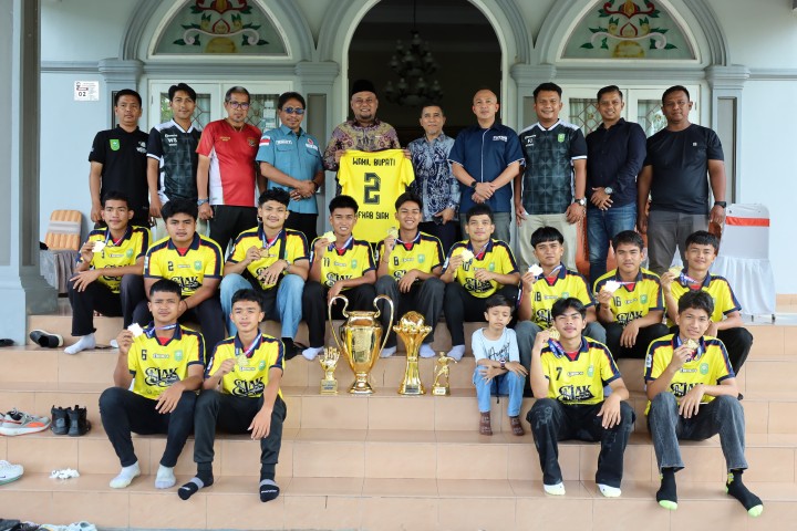 Ketua KONI Siak Syamsurizal Sambut Tim Juara Afkab, Bangga Harumkan Nama Daerah