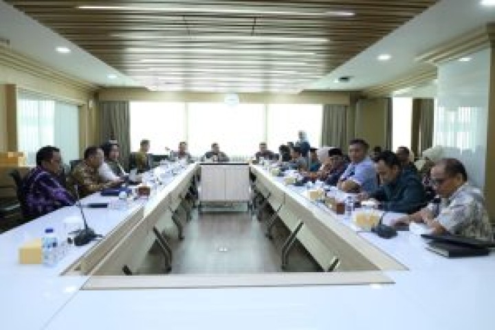 Pansus DPRD Riau berkunjung ke bank BJB 
