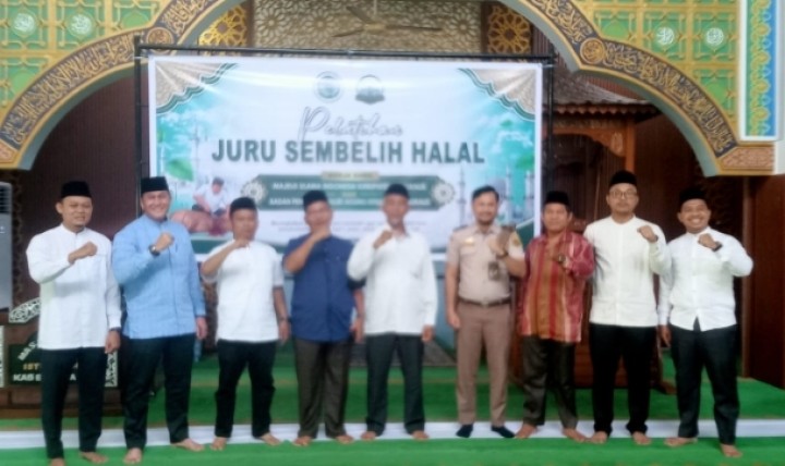 Pengurus Masjid Istiqomah dan MUI Gelar Pelatihan Juru Sembelih  Halal