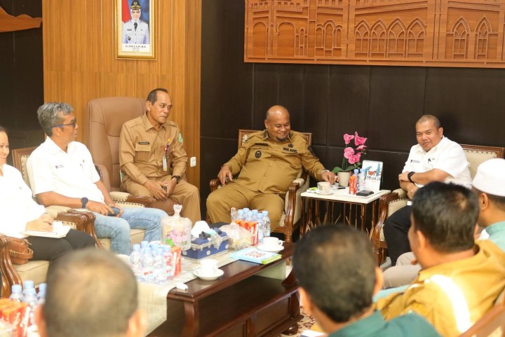 Syamsurizal dan PTPN IV Regional III Perkuat Sinergi Pembangunan di Kabupaten Siak