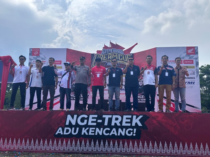 Pembukaan Astra Honda Dream Cup Riau 6-7 Juni 2026 di Sirkuit Canter Bangkinang 