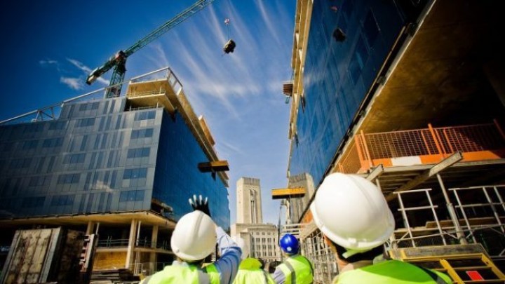Kontraktor Dibikin Pusing Gegara Lemahnya Rupiah
