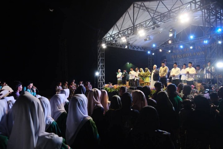 Gebyar Sholawat Warnai Tasyakur Kelulusan Akta III MI Sultan Allamuddin Syah dan Pelantikan Pengurus Muslimah Cabang Siak