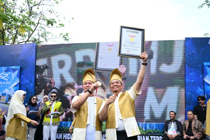 MURI - Foto Wali & Wakil Walikota.