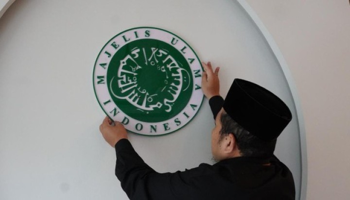 MUI Vonis LGBT Pelanggar HAM Berat