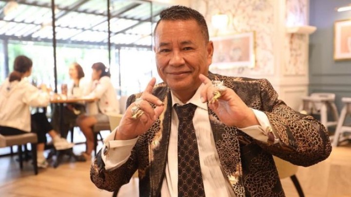 Kuasa hukum eks Jaksa Agung Muda Tindak Pidana Khusus (Jampidsus) Febrie Adriansyah, Hotman Paris Hutapea. Sumber: suara.com