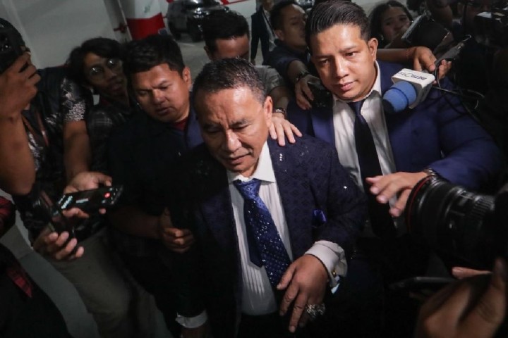 Pengacara Febri Adriansyah, Hotman Paris. Sumber: okezone.com