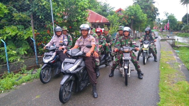 Patroli TNI-Polri. Sumber: detik.com
