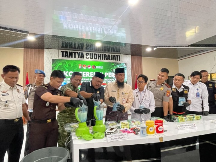 Polres Bengkalis Musnahkan BB Narkoba 8.231,15 gram sabu dan Extacy 5.005 Butir
