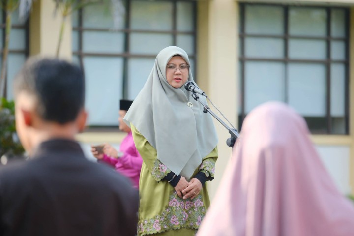 Bupati Siak Afni Pimpin Apel Pagi Bersama Perangkat Daerah di Kantor Baperida