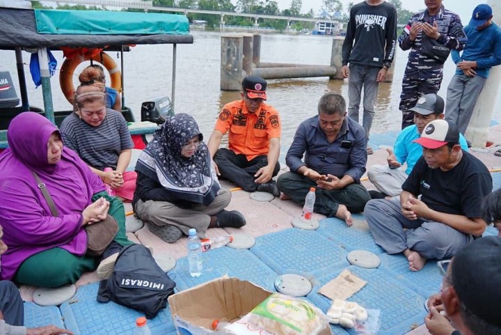 Bupati Siak Tinjau Langsung Proses Pencarian Korban Tenggelam di Sungai Siak