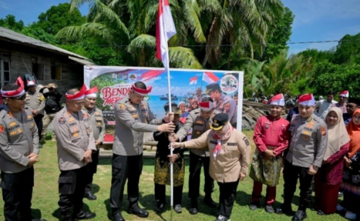 Bupati Kasmarni Apresiasi Ekspedisi Merah Putih Polda Riau