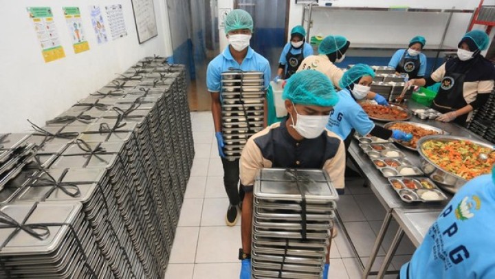 Heboh Temuan 6 Juta Data Ganda Penerima MBG