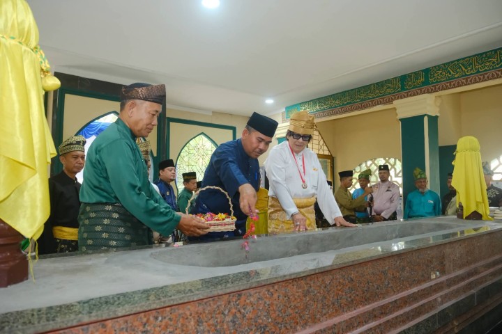 Peringatan Hari Jadi ke-69 Provinsi Riau Digelar, Apel dan Rapat Paripurna Berlangsung Khidmat