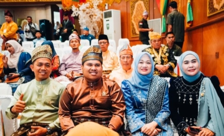 Wakil Ketua I DPRD Bengkalis Hadir Pada Paripurna Hari Jadi Provinsi Riau