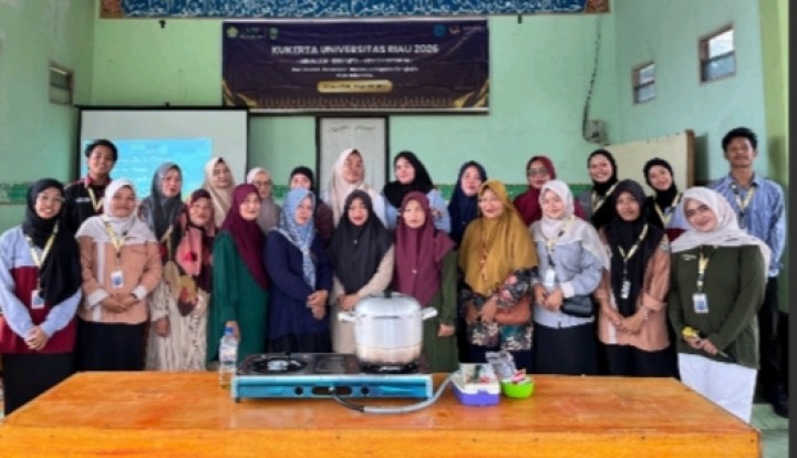 Pengabdian Mahasiswa Kukerta UNRI Dorong Diversifikasi Hasil Perikanan 