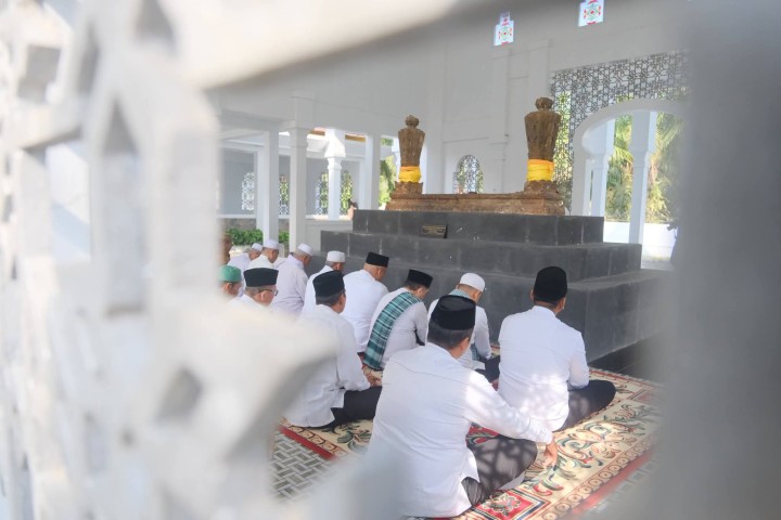 Ziarah Makam Sultan, Menelusuri Jejak Sejarah Kesultanan Siak