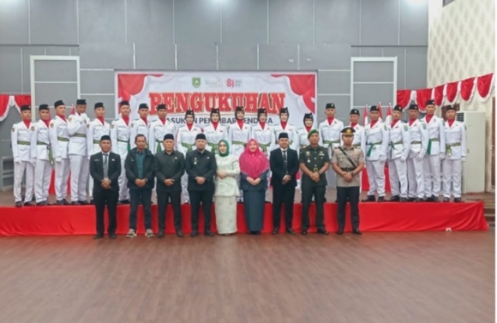 Paskibraka Kecamatan Mandau Dikukuhkan, Begini Harapan Wakil Ketua III DPRD