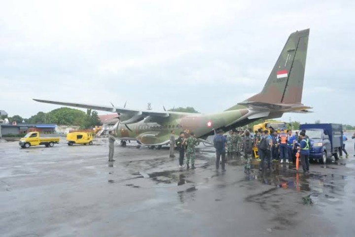 Ilustrasi pesawat TNI AU kirim bantuan bencana. Sumber: Internet