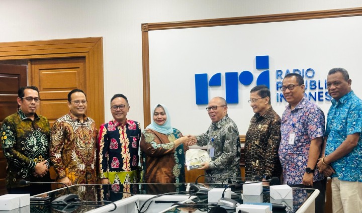 Bupati Bengkalis Tandatangani Hibah Aset Senilai Rp3,3 Milyar Kepada RRI