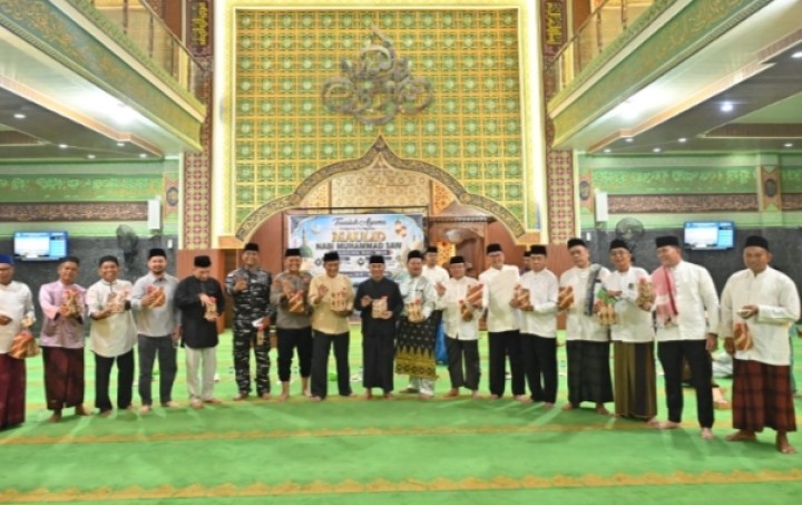 Wabup Bengkalis dan Forkopimda Hadiri Peringatan Maulid Nabi SAW di Masjid Agung Istiqomah