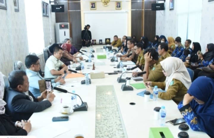 Komisi IV Tampung Aspirasi Guru PPPK Terkait Persoalan Relokasi
