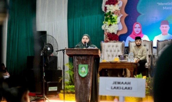 Momentum Maulid Nabi, Bupati Kasmarni Ajak Warga Perbaiki Akhlak dan Perkuat Sinergi
