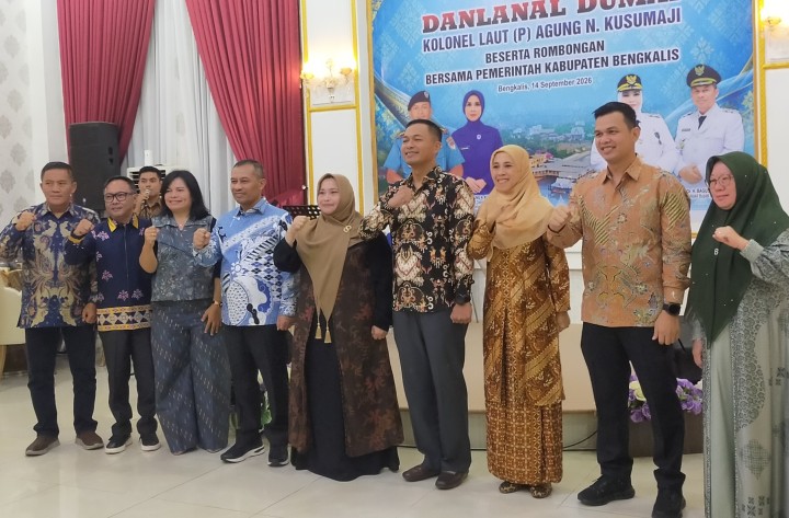 Disambut Bupati dan Forkopimda, Danlanal Dumai Kolonel Laut (P) Agung N Kusumaji Kunker ke Bengkalis