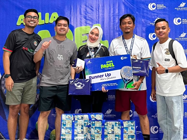 Tim Padel BRK Syariah yang berhasil menjadi juara 