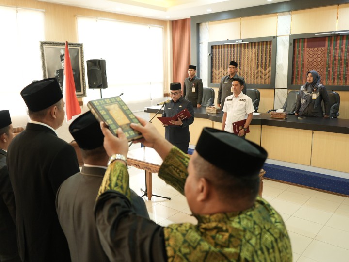 Sekda Siak Lantik Pejabat Administrator dan Pengawas, Tekankan Integritas dan Inovasi Pelayanan
