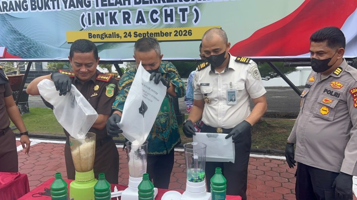 Kasubag TU Joko Dwi Mulyono Lapas Bengkalis Turut Musnahkan BB di Kejari