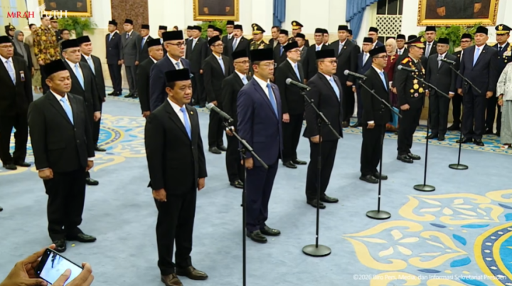 Listyo Sigit Dilantik Jadi KSP, Prabowo Anugerahkan Bintang Mahaputera Adipurna. (Tangkapan Layar/YouTube/Sekretariat Kabinet)