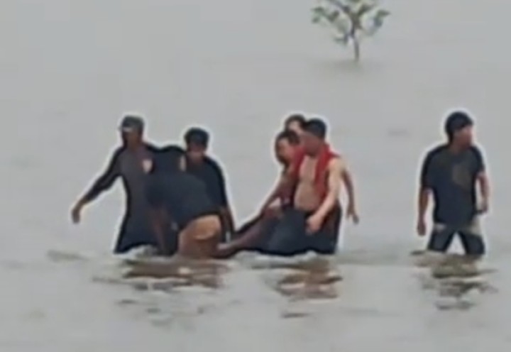 Pemancing di Bengkalis Terserat Air Pasang Laut di Pantai Senekip Pambang