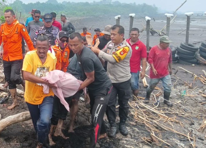 Berikut Kronologis Hanyutnya Dua Remaja di Bengkalis Saat Memancing