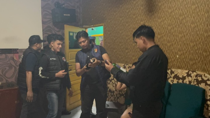 Polsek Kandis Bersama Satresnarkoba Polres Siak Razia Tiga Tempat Hiburan Malam